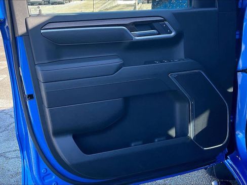 Used 2025 Chevrolet Silverado 1500 LT RWD image 21