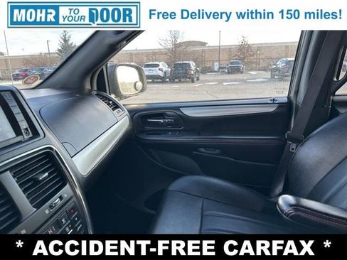Used 2019 Dodge Grand Caravan GT image 25