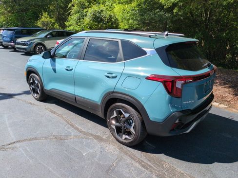 New 2026 Kia Seltos EX FWD image 5