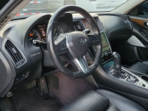 Used 2018 INFINITI Q50 Luxe w/ Essential Package (3.0T Luxe) RWD image 10