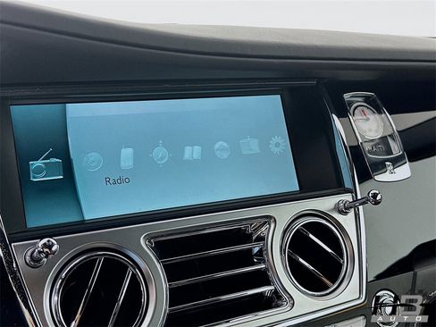 Used 2014 Rolls-Royce Wraith image 12