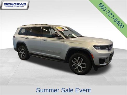 Certified 2025 Jeep Grand Cherokee L Limited w/ Trailer Tow Package AWD/4WD image 8