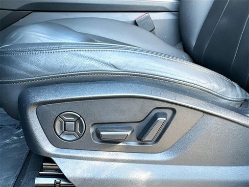 Used 2022 Audi Q7 3.0T Premium Plus image 22