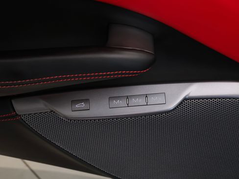 Used 2020 Ferrari Portofino image 45