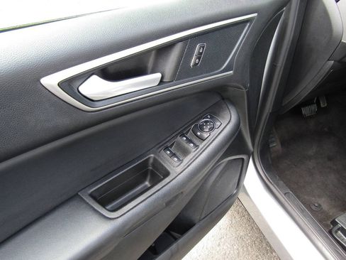 Used 2024 Ford Edge SEL AWD/4WD image 23