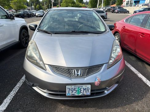 Used 2010 Honda Fit image 2