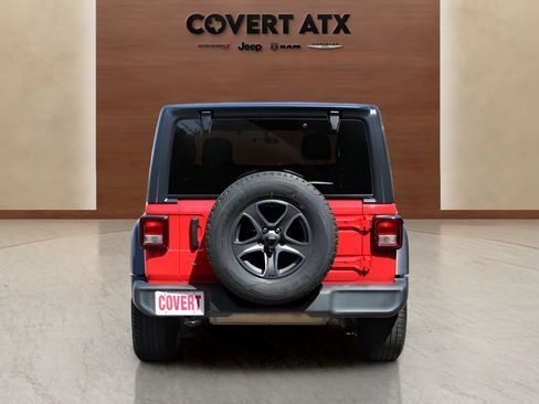Used 2020 Jeep Wrangler Sport AWD/4WD image 4