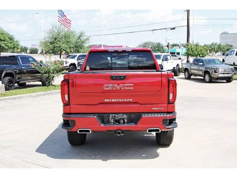 Used 2023 GMC Sierra 1500 AT4 w/ AT4 Premium Package AWD/4WD image 6