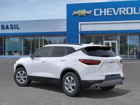 New 2026 Chevrolet Blazer LT w/ Convenience Package AWD/4WD image 3