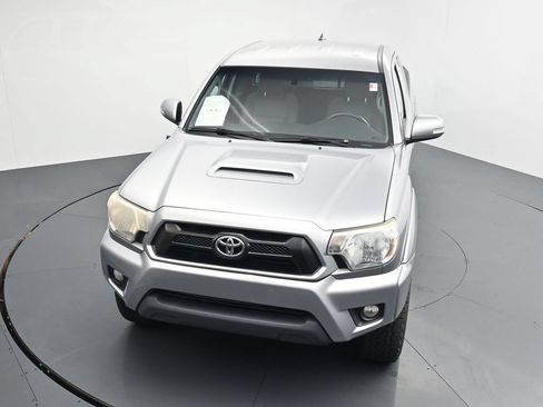Used 2015 Toyota Tacoma 4x4 Access Cab V6 w/ TRD Sport Package image 22