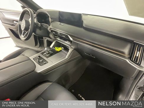 Certified 2025 MAZDA CX-90 3.3 Turbo w/ Premium Plus Pkg image 32
