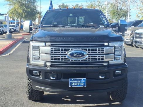 Used 2019 Ford F350 Platinum w/ Platinum Ultimate Package image 2