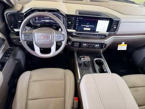 Used 2025 GMC Sierra 1500 SLT RWD image 16