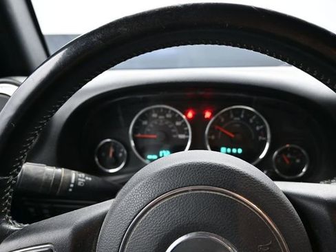 Used 2015 Jeep Wrangler Rubicon w/ Trailer Tow Group image 13