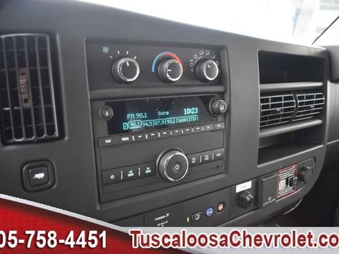 New 2025 Chevrolet Express 3500 Work Van w/ Power Convenience Package image 24