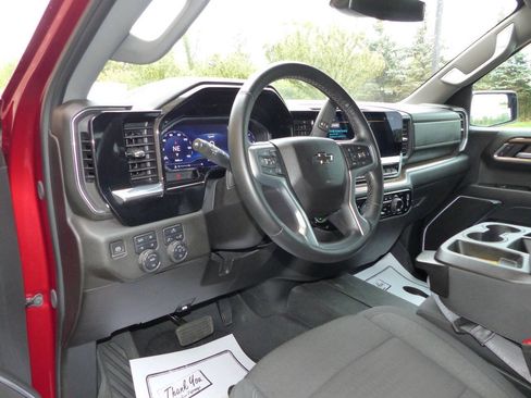 Used 2024 Chevrolet Silverado 1500 RST AWD/4WD image 30
