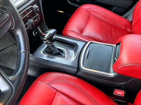 Used 2015 Dodge Charger SE w/ Popular Equipment Group image 13