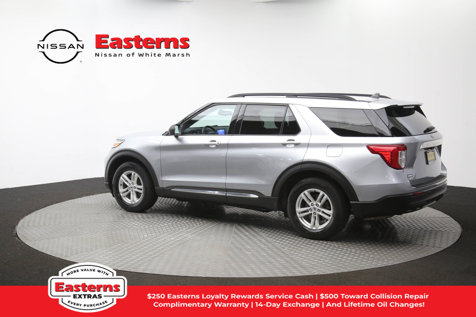 Used 2023 Ford Explorer XLT RWD image 57