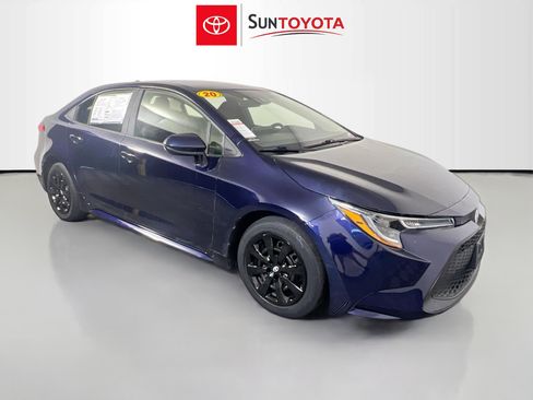 Used 2020 Toyota Corolla LE FWD image 1