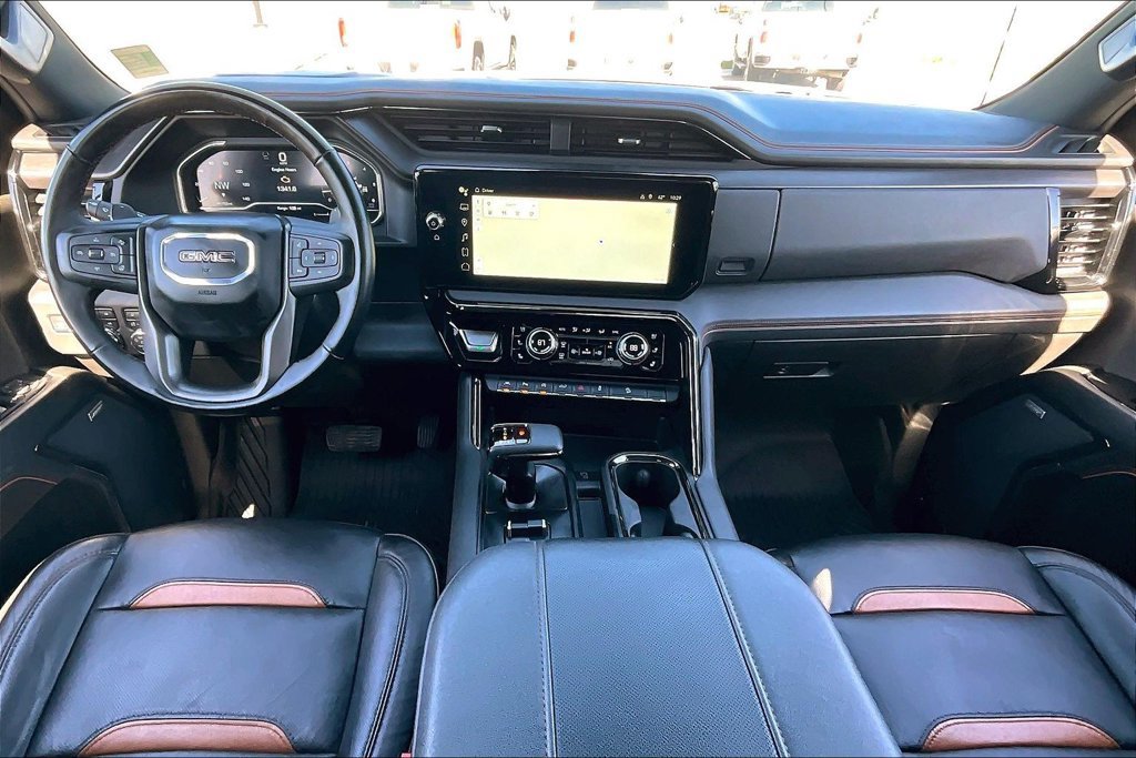 Used 2024 GMC Sierra 1500 AT4 w/ Technology Package AWD/4WD image 16