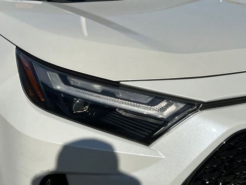 Used 2022 Toyota RAV4 XSE AWD/4WD image 14