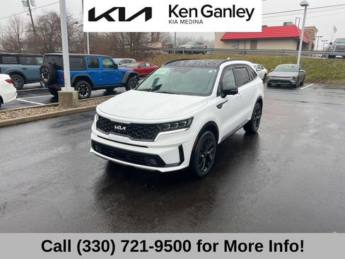 Certified 2023 Kia Sorento SX image 3