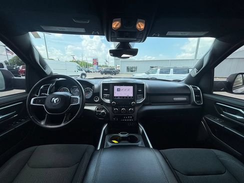 Used 2022 RAM 1500 Big Horn AWD/4WD image 16