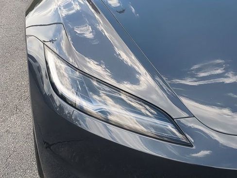 Used 2024 Tesla Model 3 Standard Range RWD image 10