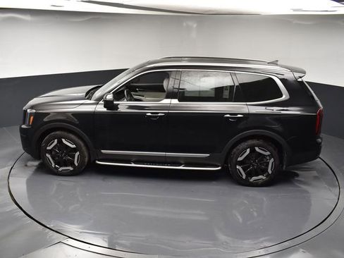 New 2025 Kia Telluride S image 45