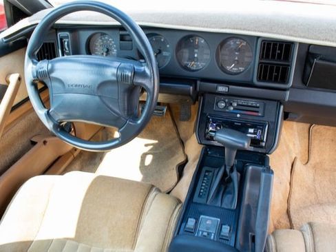 Used 1991 Pontiac Firebird Convertible image 17