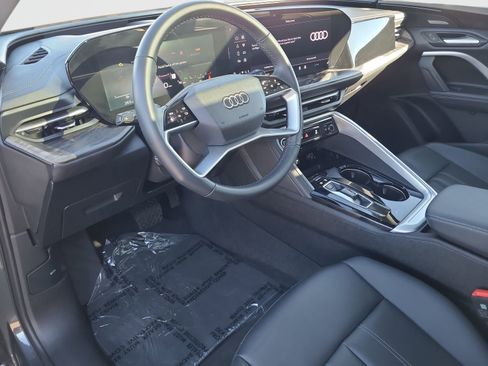 Used 2025 Audi Q5 Premium w/ Premium Plus AWD/4WD image 18