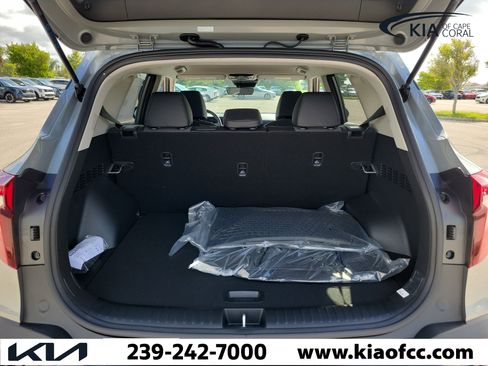 New 2026 Kia Seltos S FWD image 10
