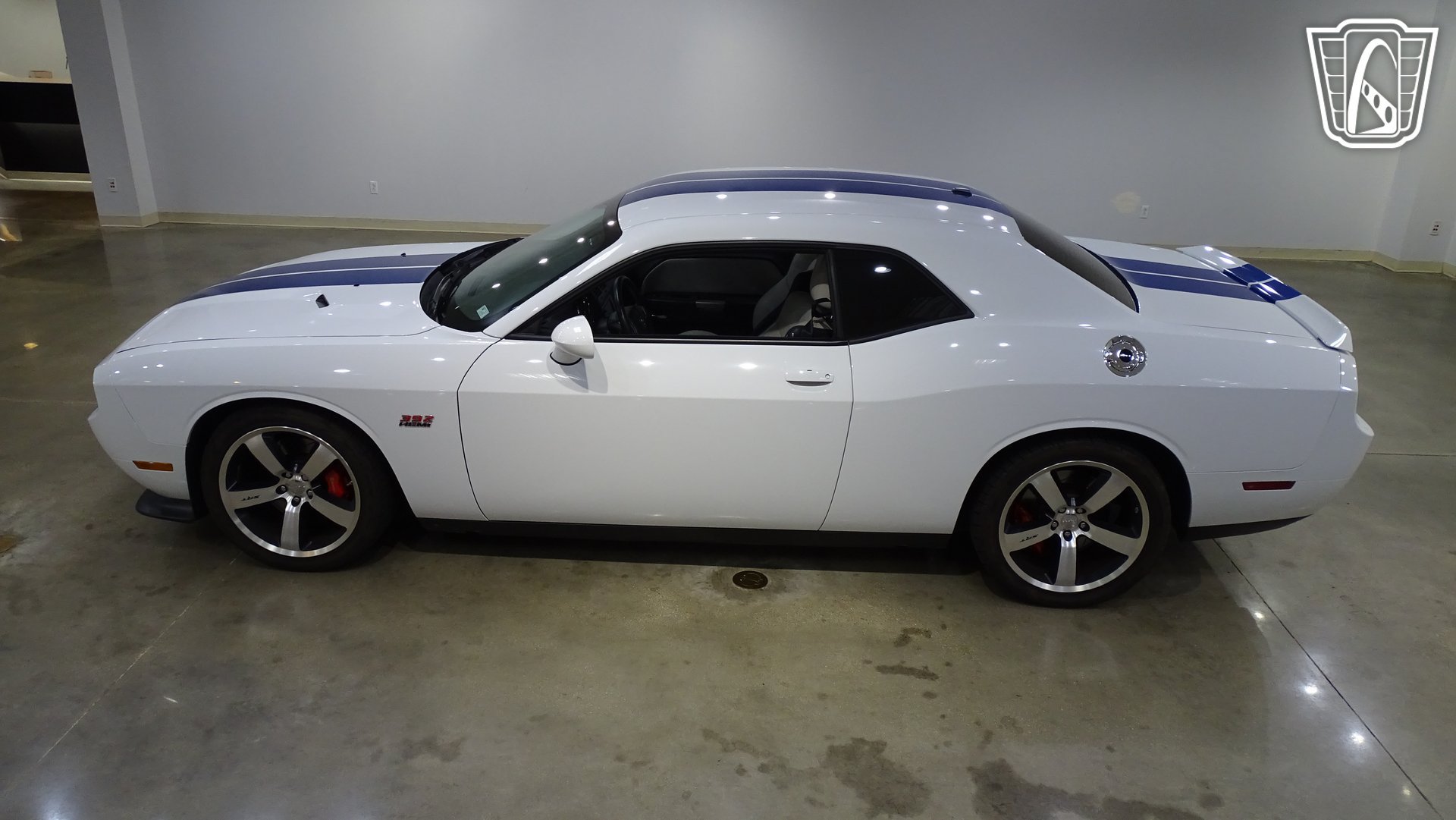 Used 2011 Dodge Challenger SRT8 w/ SRT Option Group II RWD image 5