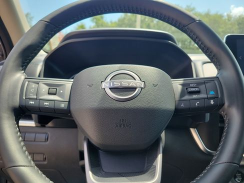 Certified 2025 Nissan Rogue SV FWD image 21