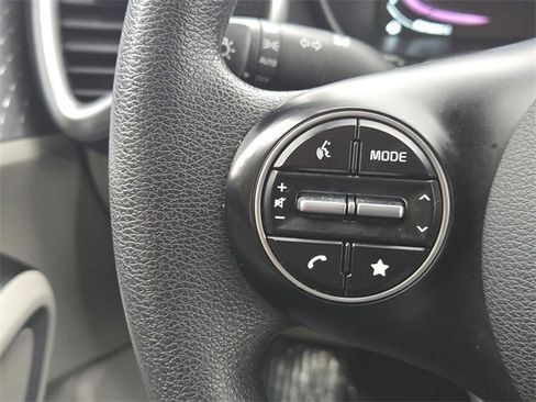 Certified 2023 Kia Soul LX w/ LX Technology Package image 23