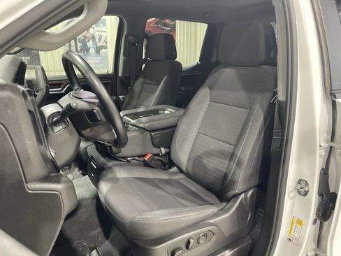 Used 2024 Chevrolet Silverado 1500 LT AWD/4WD image 17