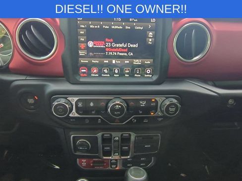 Used 2021 Jeep Wrangler Unlimited Rubicon AWD/4WD image 21