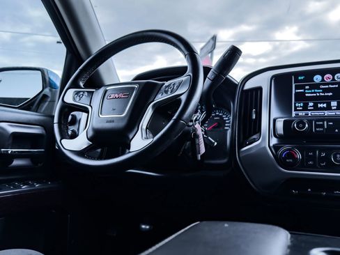 Used 2017 GMC Sierra 1500 SLE w/ SLE Value Package image 29
