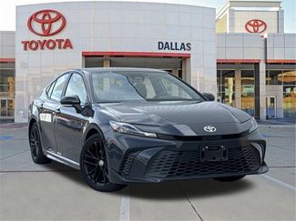 Used 2025 Toyota Camry SE video 1