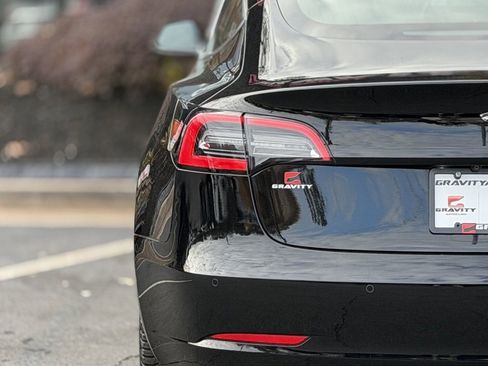 Used 2018 Tesla Model 3 image 15