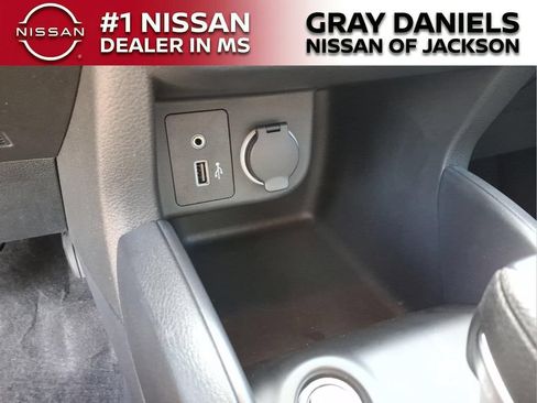 Certified 2025 Nissan Kicks Play S FWD image 19