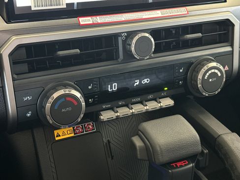 New 2026 Toyota 4Runner TRD Off-Road Premium AWD/4WD image 22
