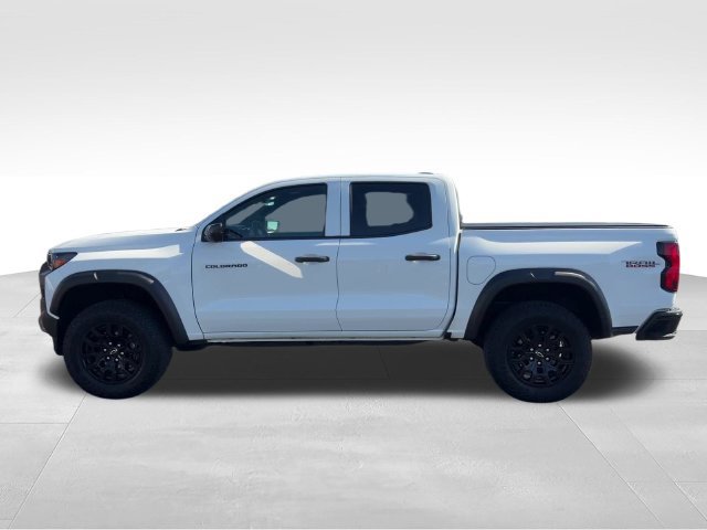 Used 2025 Chevrolet Colorado Trail Boss AWD/4WD image 3