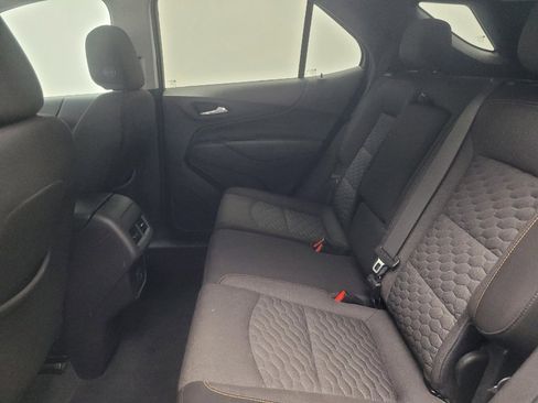 Used 2021 Chevrolet Equinox LT FWD image 18