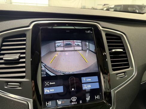 Used 2020 Volvo XC90 T5 Momentum image 16