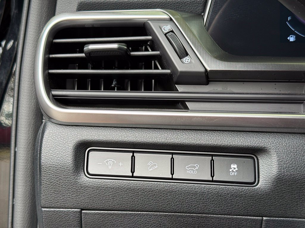 Used 2025 Kia Telluride S AWD/4WD image 10