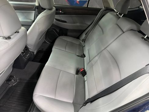 Used 2019 Subaru Outback 2.5i Limited AWD/4WD image 30
