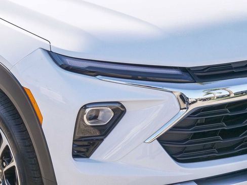 New 2026 Chevrolet TrailBlazer LT w/ Convenience Package image 4