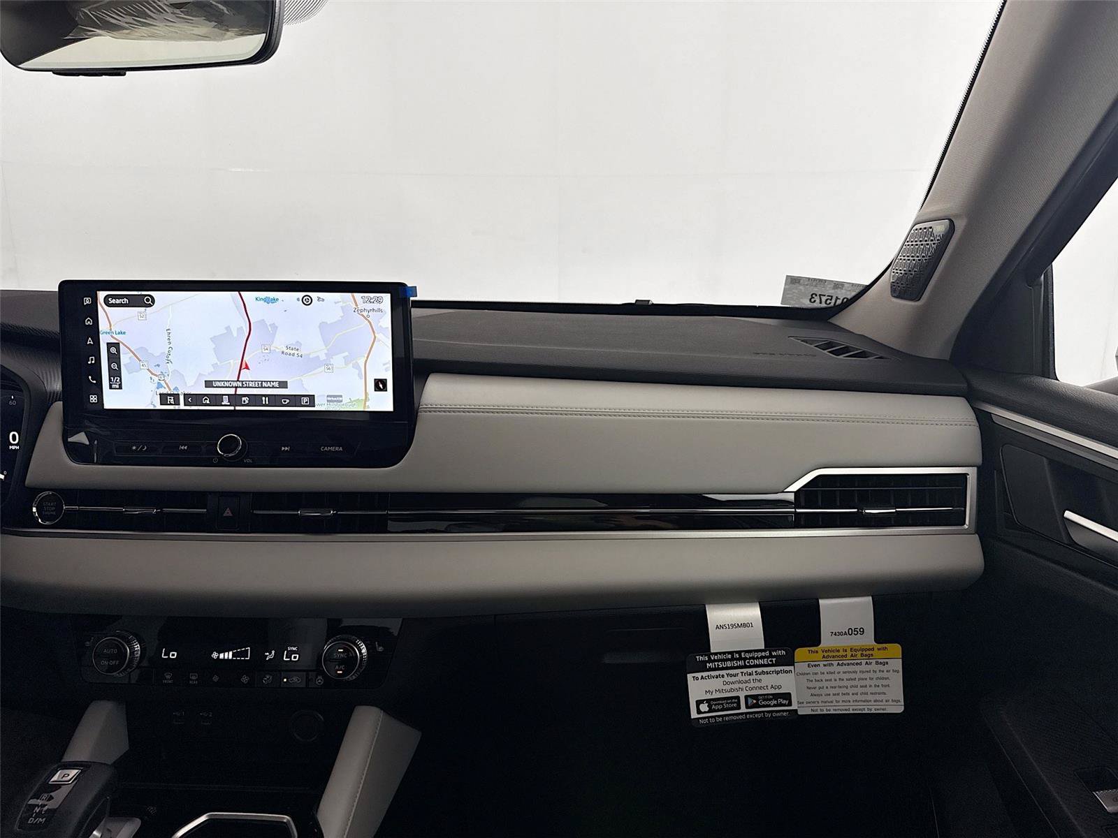 New 2026 Mitsubishi Outlander SE FWD image 23