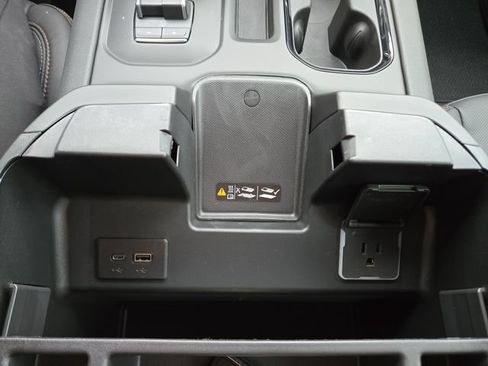 New 2026 GMC Sierra 1500 AT4 w/ Technology Package AWD/4WD image 21